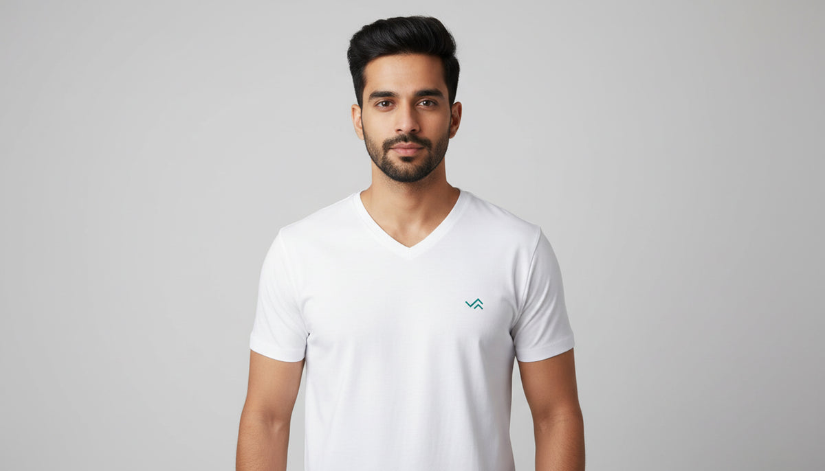Unisex white v-neck t-shirt in soft cotton, regular fit
